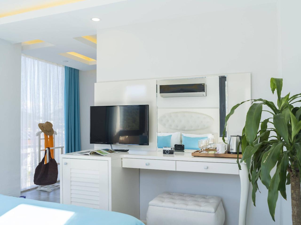 Monastery Suites Hotel (Adults Only) Ölüdeniz Eksteriør billede